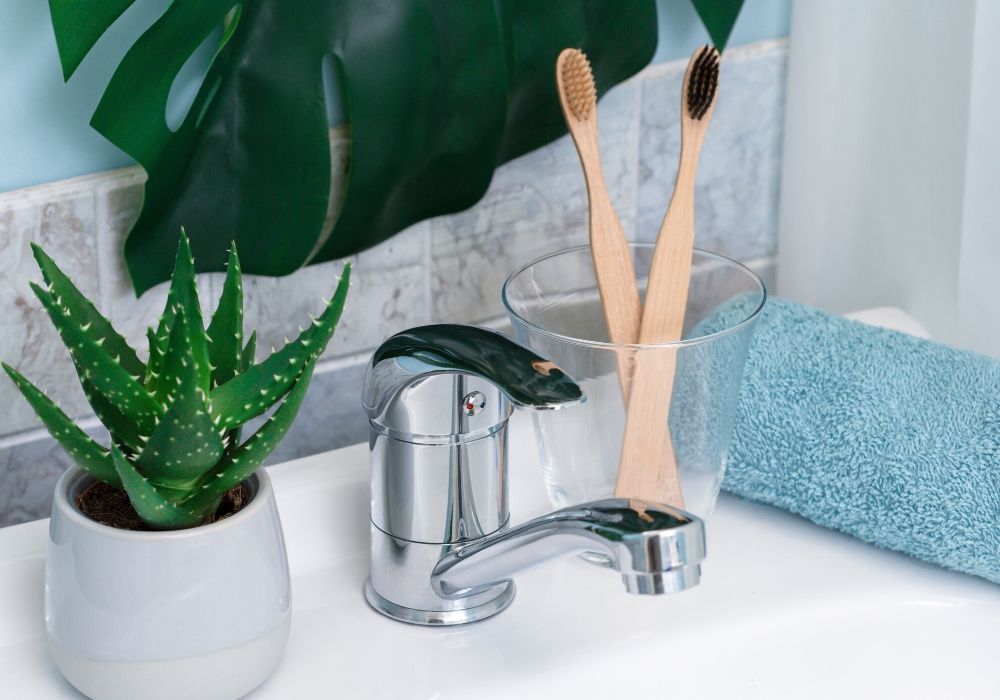 bamboo-toothbrush-zero-waste