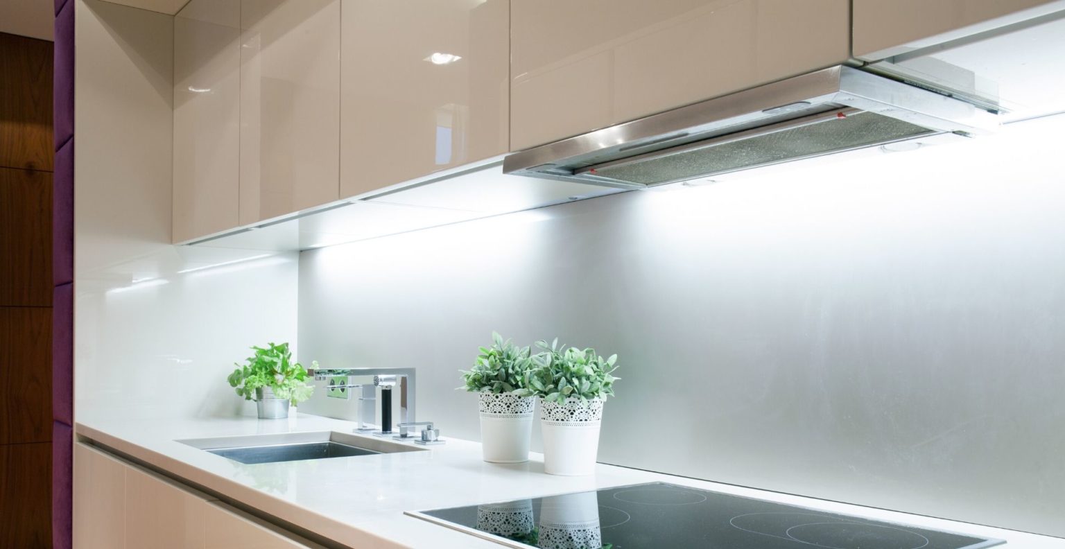 5 Best Integrated Cooker Hoods UK (2024 Review)