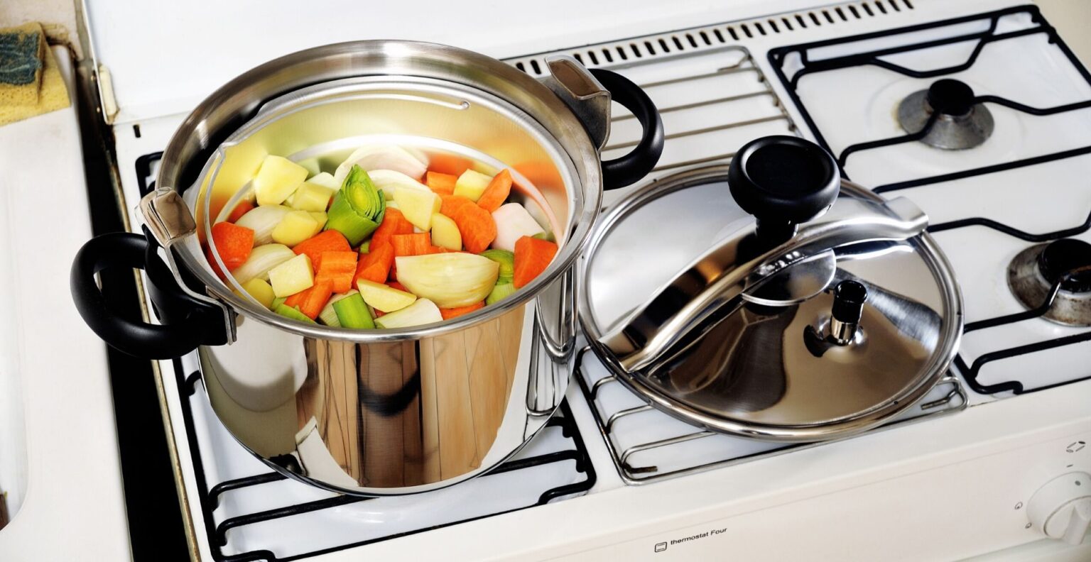 5 Best Stovetop Pressure Cookers Uk 2023 Review 5 Best Stovetop Pressure Cookers Uk 2023 Review