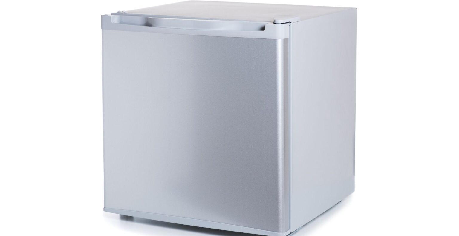 5 Best Table Top Freezers UK (2024 Review) Spruce Up!
