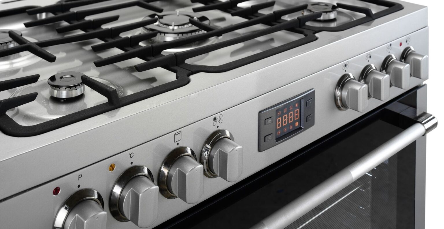 4 Best Freestanding Ovens UK (2024 Review) Spruce Up!