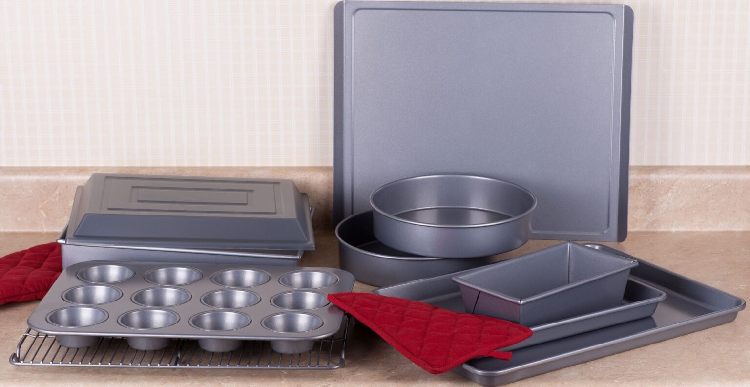 5 Best Baking Sets UK (2023 Review) Spruce Up!