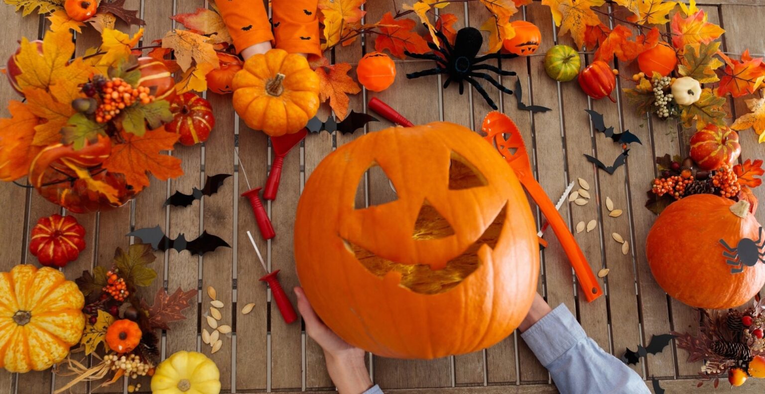 5 Best Pumpkin Carving Kits UK (2024 Review) Spruce Up!