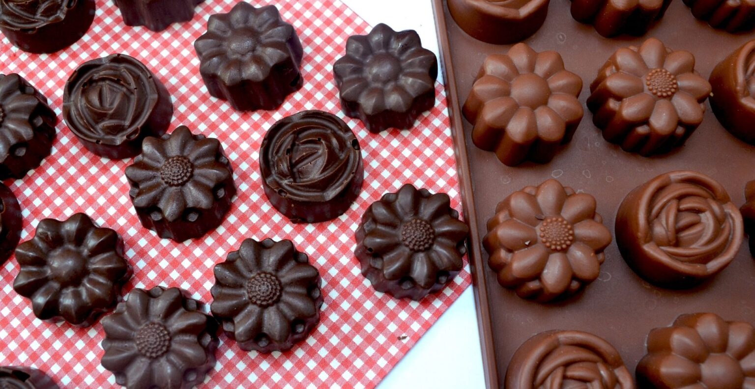 5 Best Chocolate Moulds UK (2024 Review) Spruce Up!
