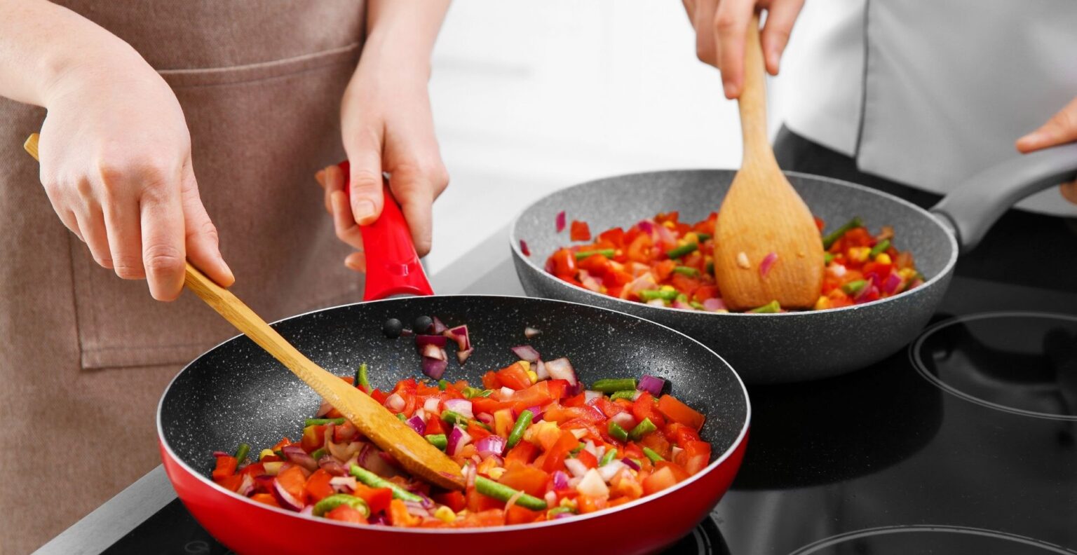 3 Best Wooden Spoons UK (Top Picks for Your Kitchen in 2023)