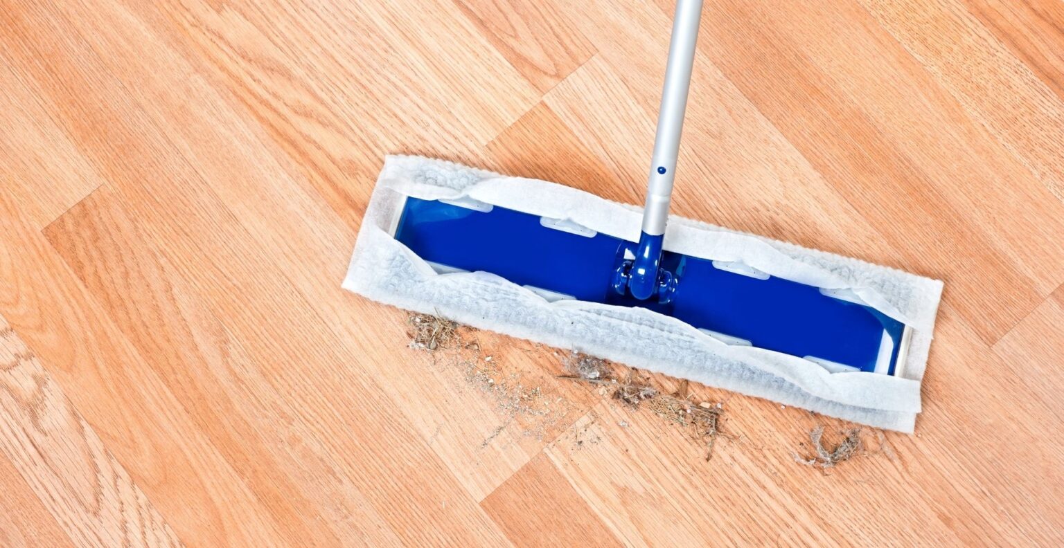 5 Best Floor Dusters UK (2024 Review) Spruce Up!