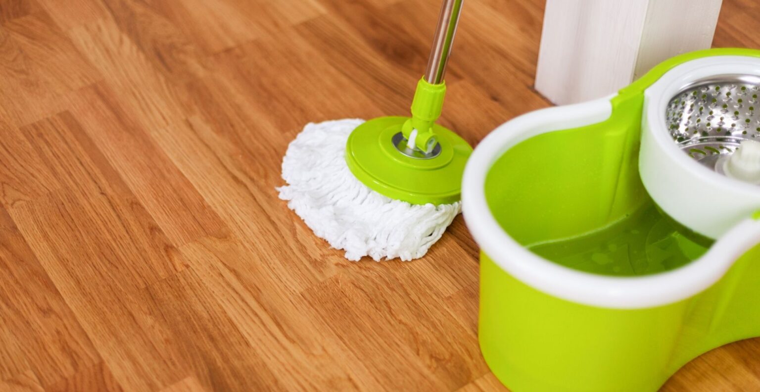 5 Best Mop and Bucket Sets UK (2024 Review) Spruce Up!
