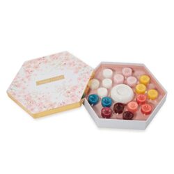 the-best-candle-gift-sets Yankee Candle Gift Set | 18 Scented Tea Lights & Holder in a Floral Gift Box | Sakura Blossom Festival Collection | Great for Gifting
