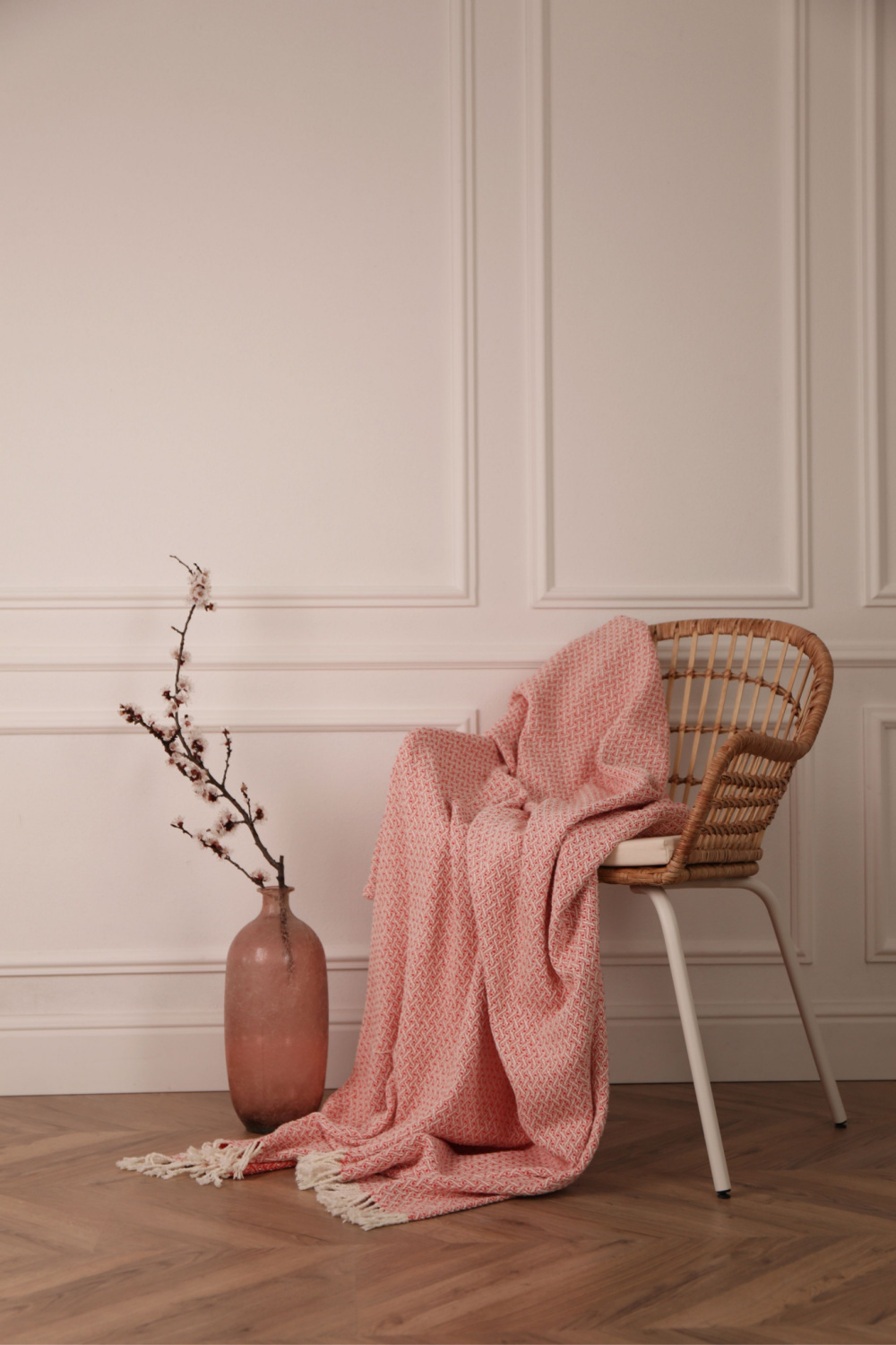 The Best Pink Blankets - Spruce Up