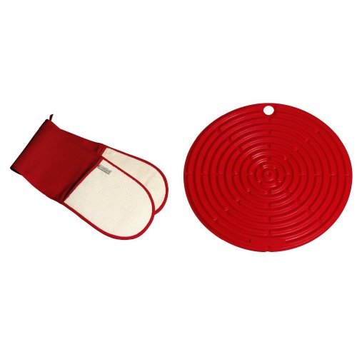 le-creuset-oven-gloves Le Creuset Textiles Double Oven Glove - Red with M