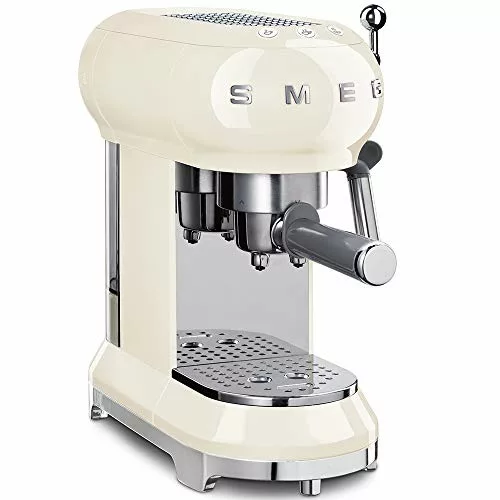 professional-coffee-machines Smeg ECF01CRUK 50's retro style espresso coffee ma
